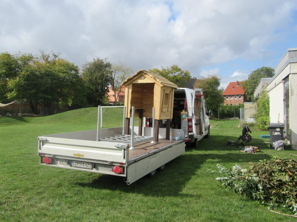 Aufbau Niedrigseilgarten // Grundschule Sibbesse